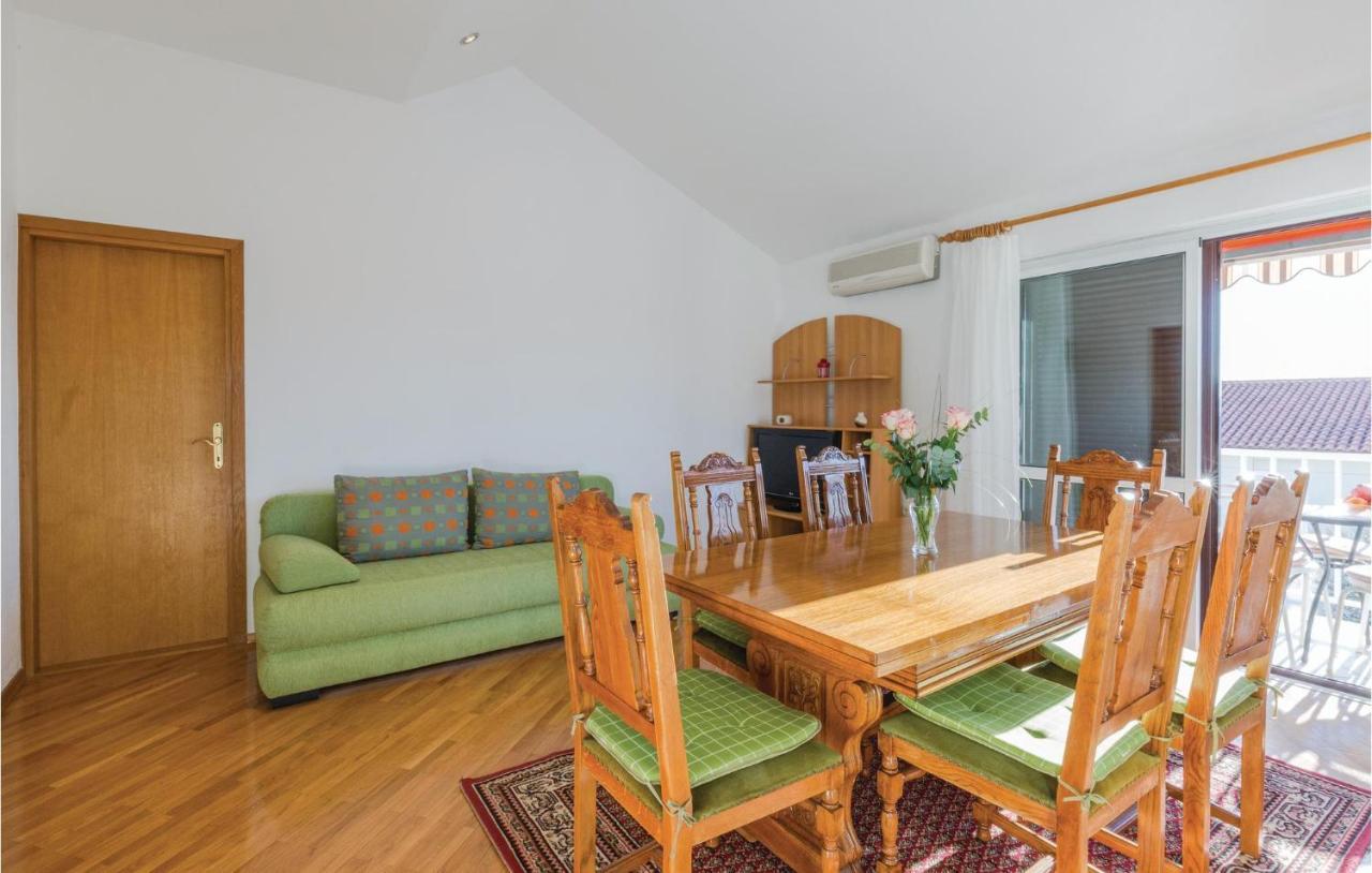 3 Bedroom Amazing Apartment In マカルスカ エクステリア 写真