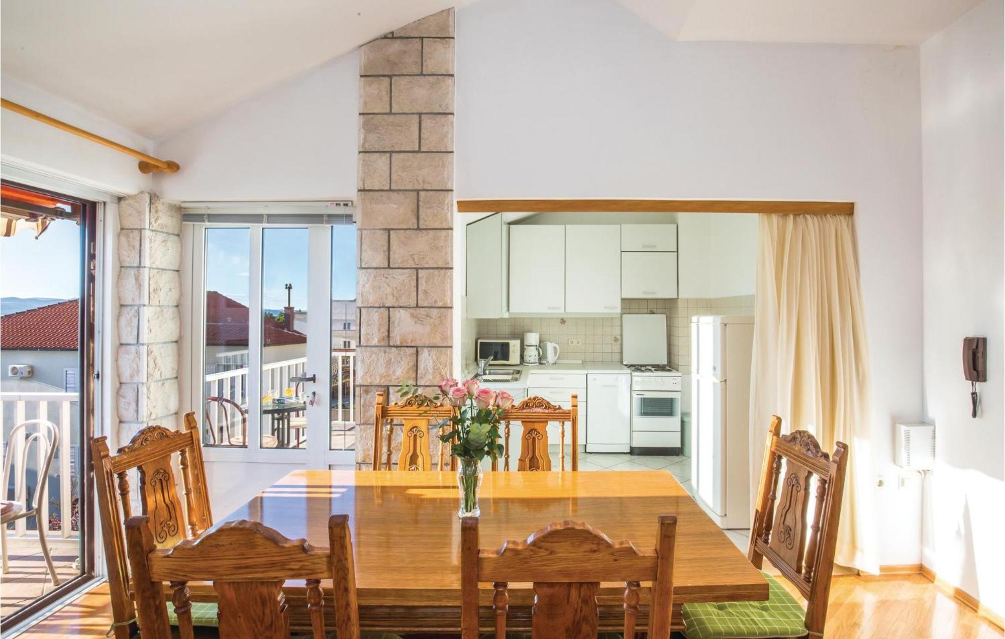 3 Bedroom Amazing Apartment In マカルスカ エクステリア 写真